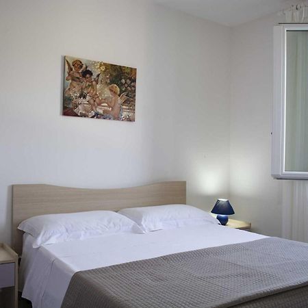Appartamenti In Via Schipa Pescoluse Marina Di Pescoluse Buitenkant foto